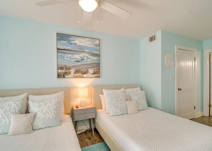 W/ Pool: Walk To Beaches! Gulf Shores